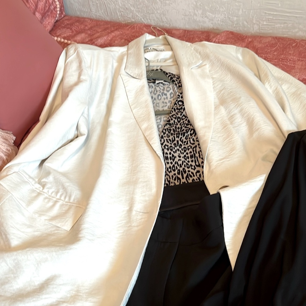 Ladies workwear
